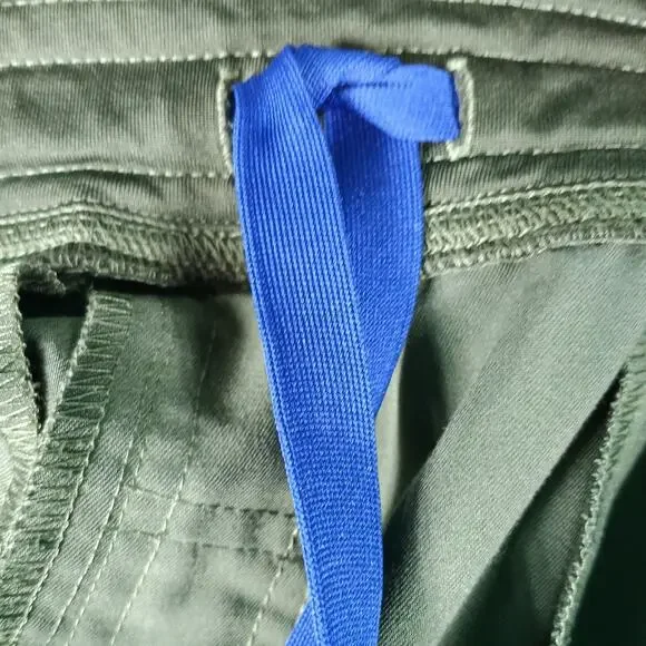 FIGS Scrub Set Men Medium Short Moss Green Leon Top Axim Cargo Pants Stretch - Picture 15 of 15